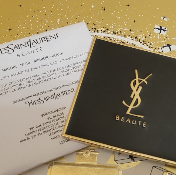 Yves Saint Laurent - Picture 1 of 5